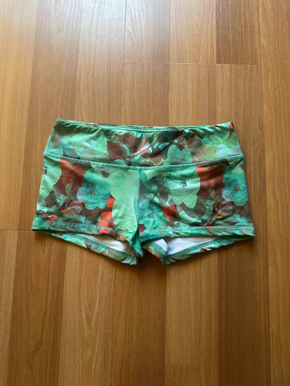 FLEO Shorts – Teal & Coral Watercolor Floral – Size M